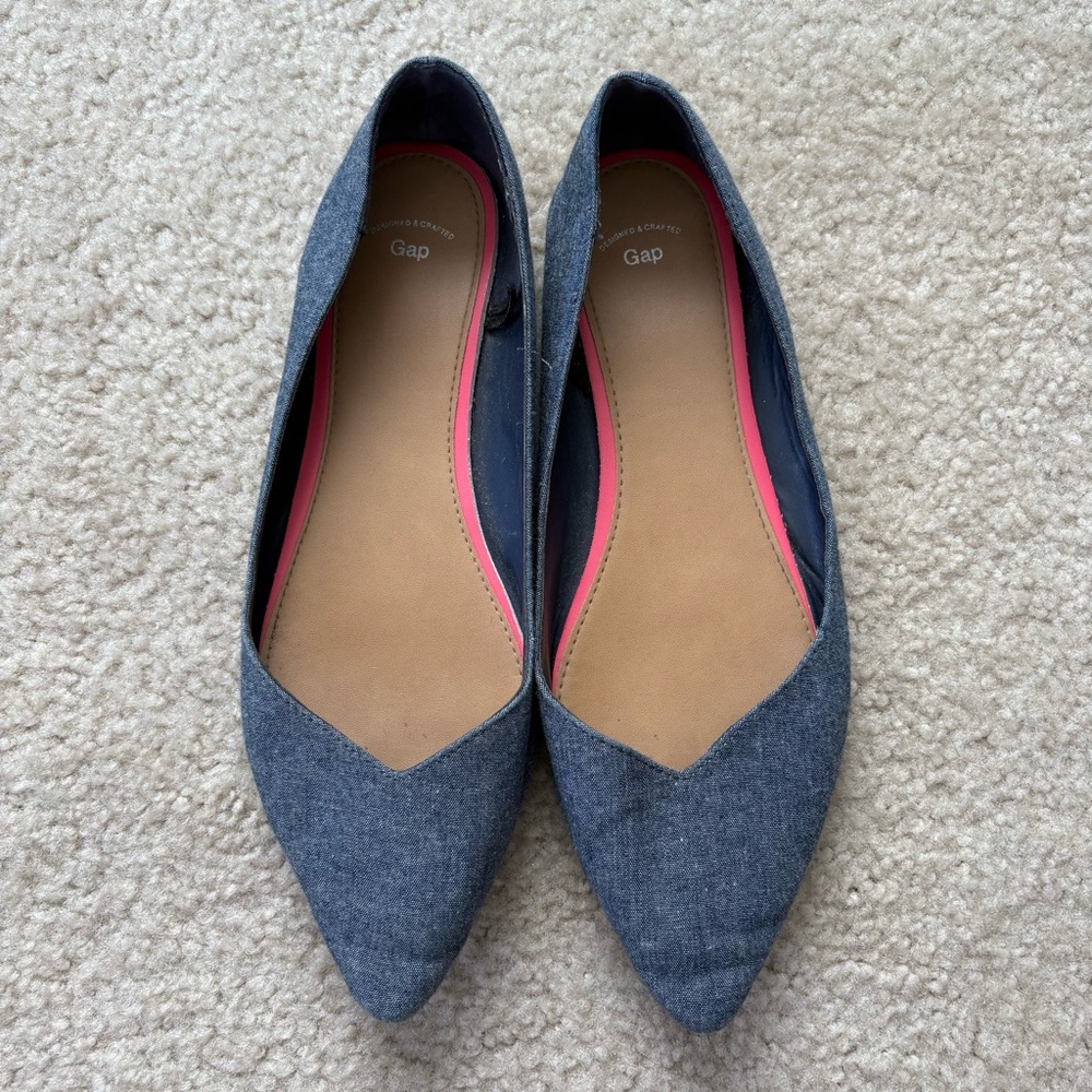 Gap Pointed Flats - Picture 2 of 6